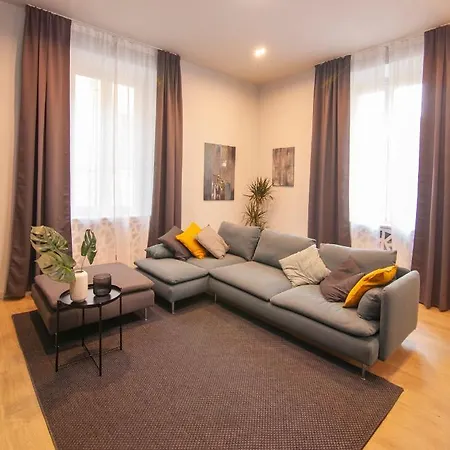 Borghetto First Apartman Piacenza